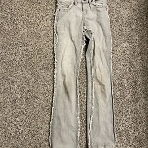 Trendy Kids' Frayed Hem Jeans in Light Gray